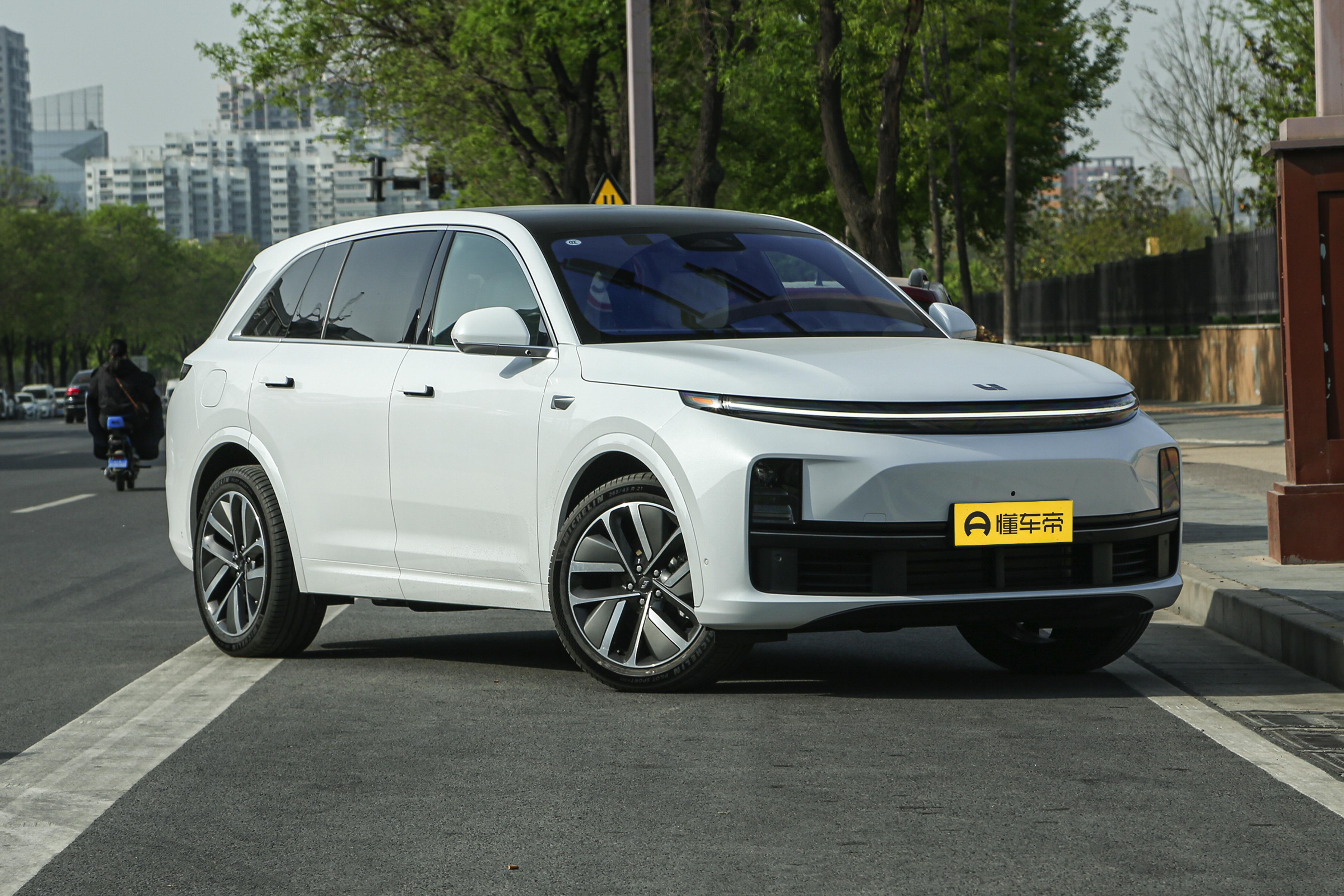 特斯拉、理想先后宣布免息促销，新能源头部车企开启年底销量冲刺