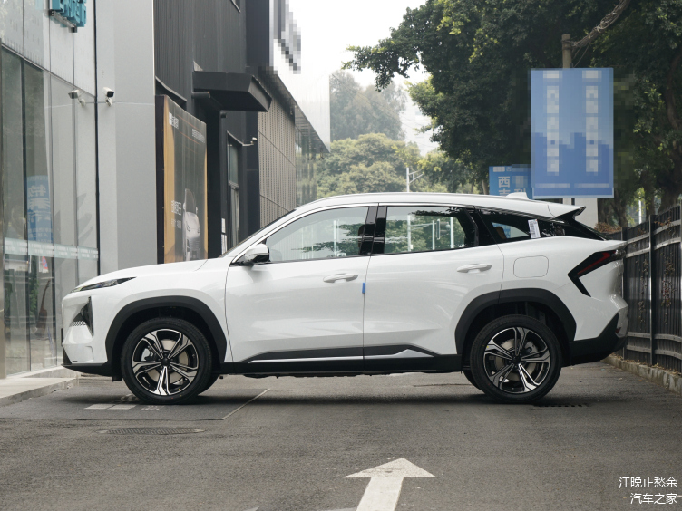 搭载全新雷神混动 银河L6/L7明天首发