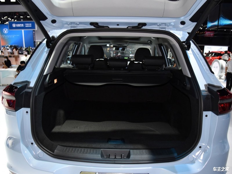 成都瑞虎7 PLUS最高让利0.90万元 仅9.09万可入手