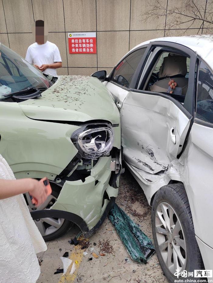 零跑T03和C10车型在TÜV莱茵助力下获UN-R155及UN-R156 VTA证书