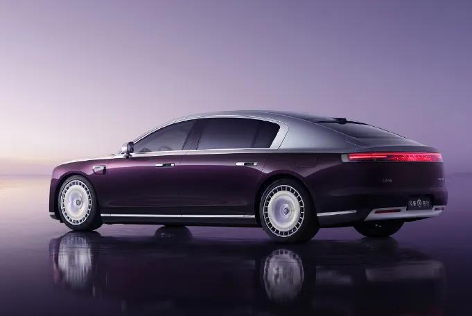 华为王炸：尊界新车曝光！