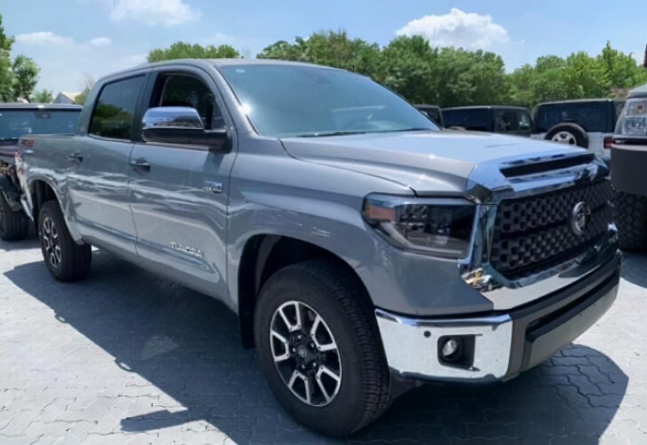 成都丰田坦途加版团购钜惠6万 售四川