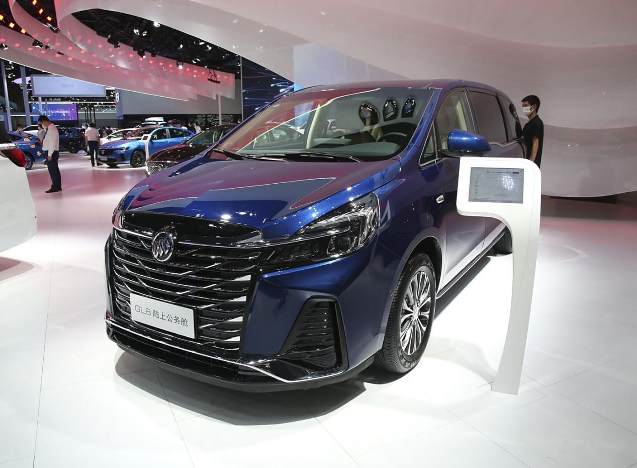 新津别克GL8降价4.00万 最低仅售19.79万