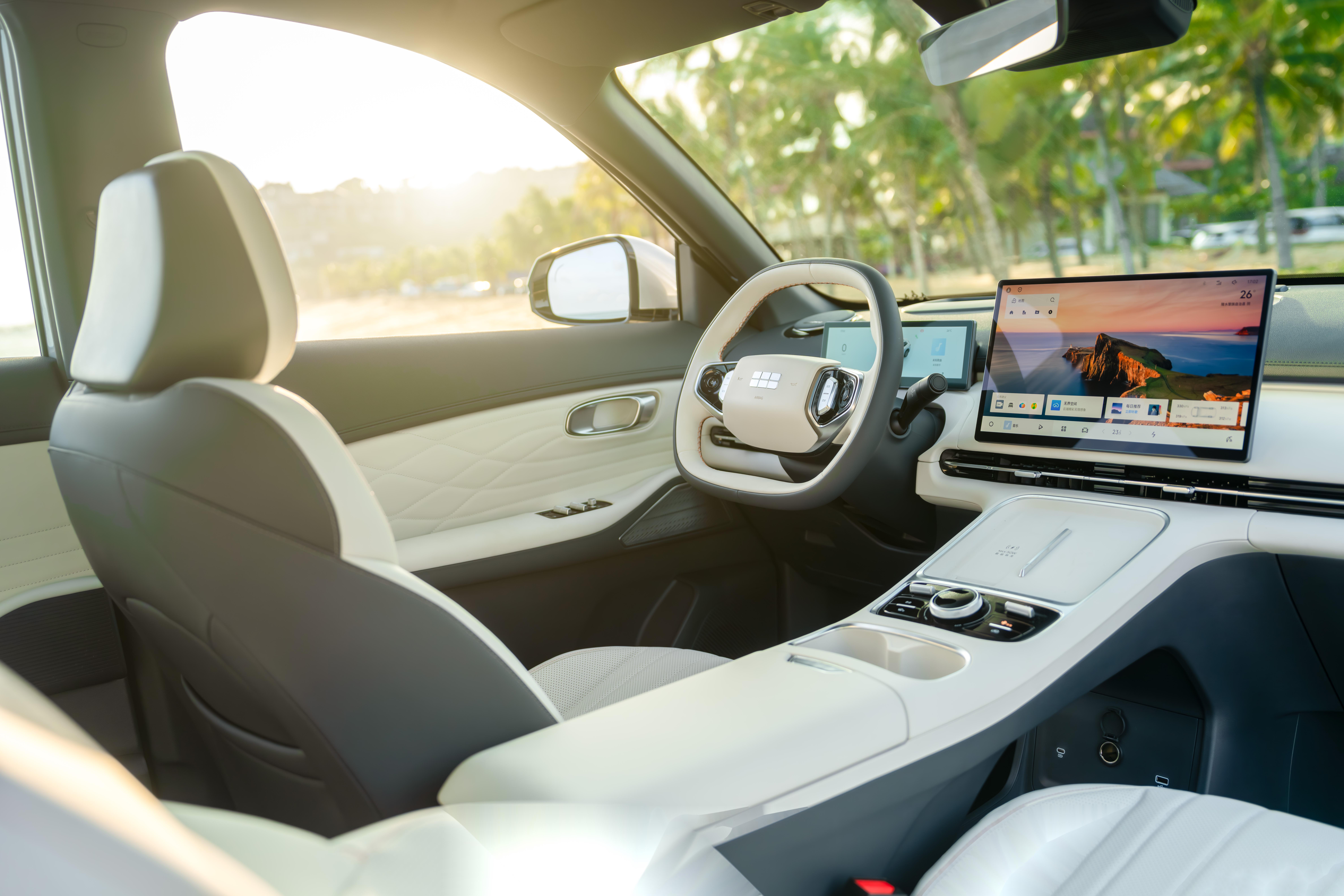 预售先享提车价8.98万元起 吉利银河L6 EM-i开启预售