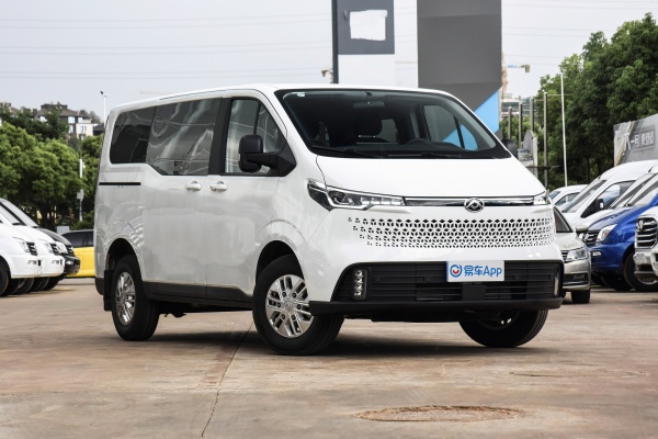 成都新途EV70报价22.65万起 暂无优惠