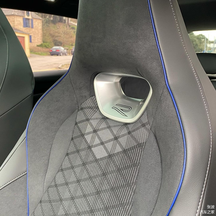 贯通式设计在汽车造型设计中的应用