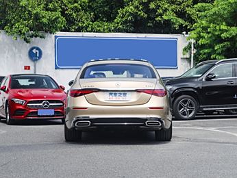 2022迈巴赫S级美版最低报价250万起 欢迎到店试驾