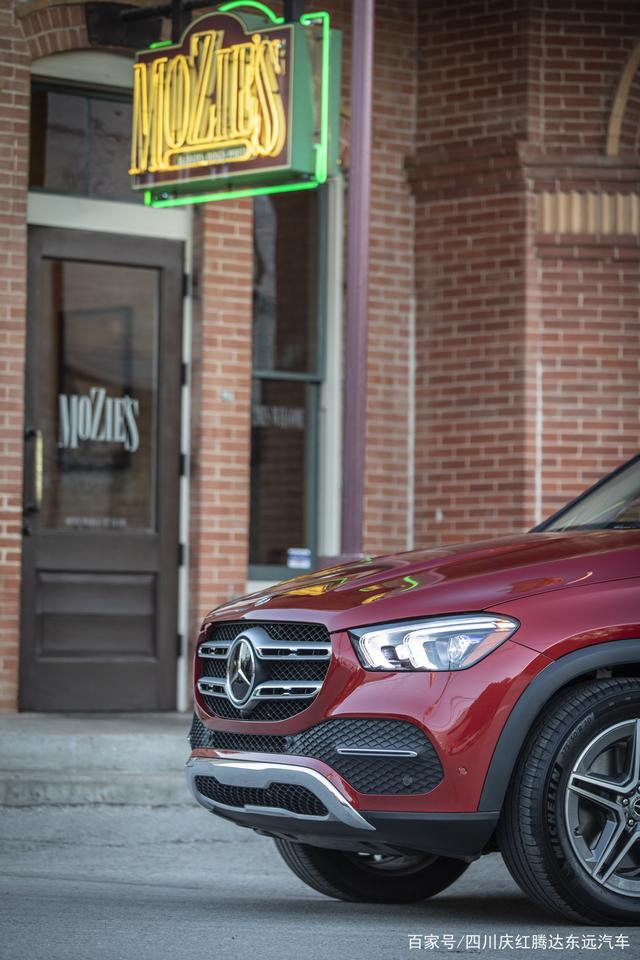 四川腾达东远名车奔驰威霆团购最高优惠4万