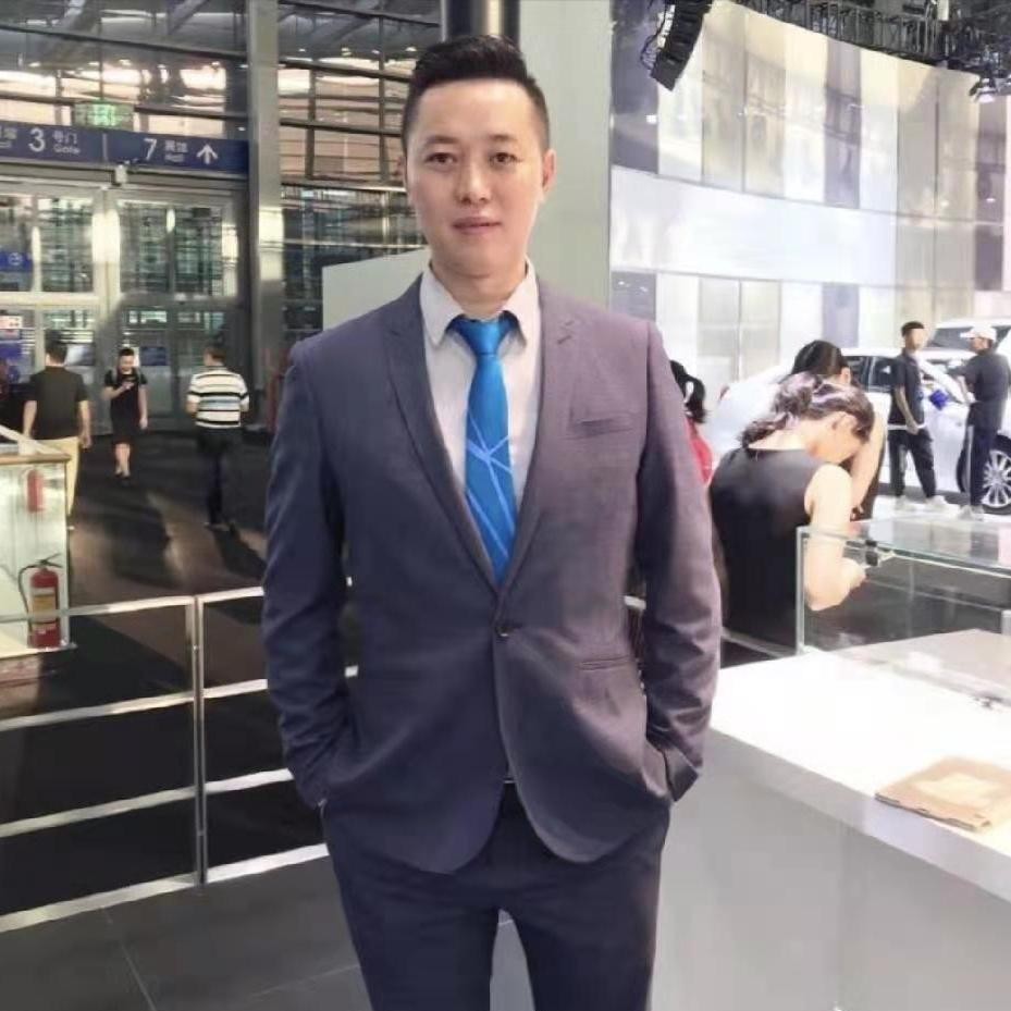 深圳成美名车中心添越售价276万起 欢迎到店试驾