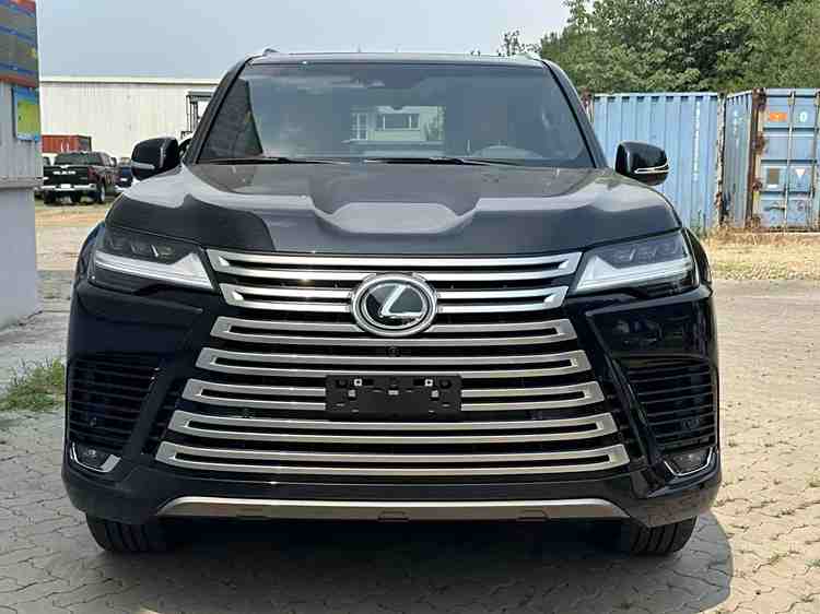 2024款雷克萨斯LX600至尊四座版特惠价 可分期