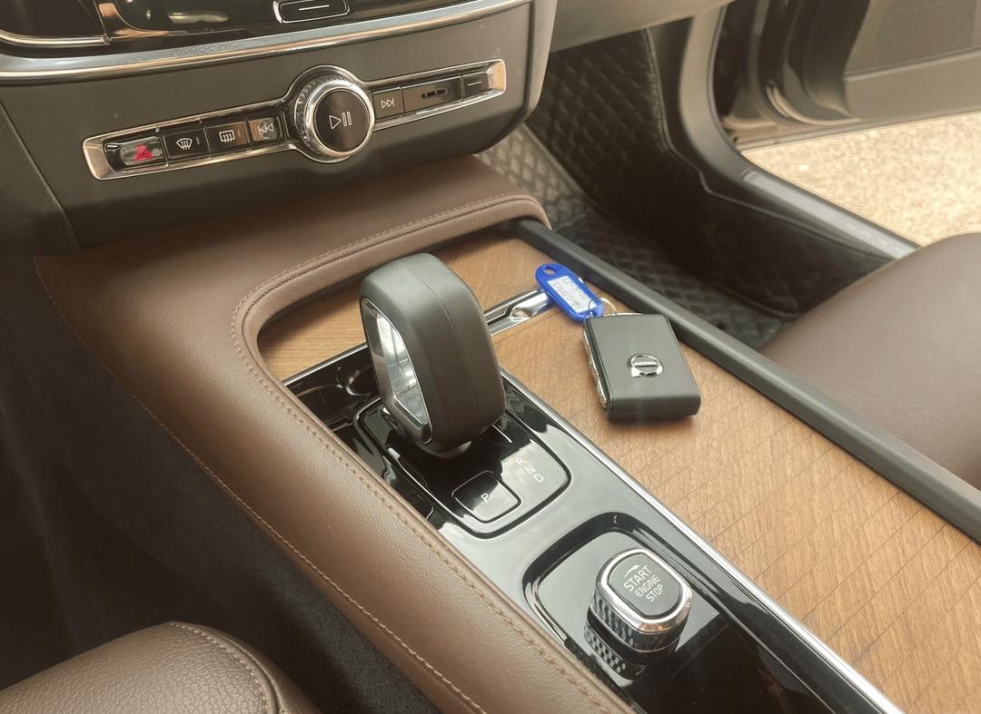 成都Volvo S90优惠14.29万 仅29.85万可入手