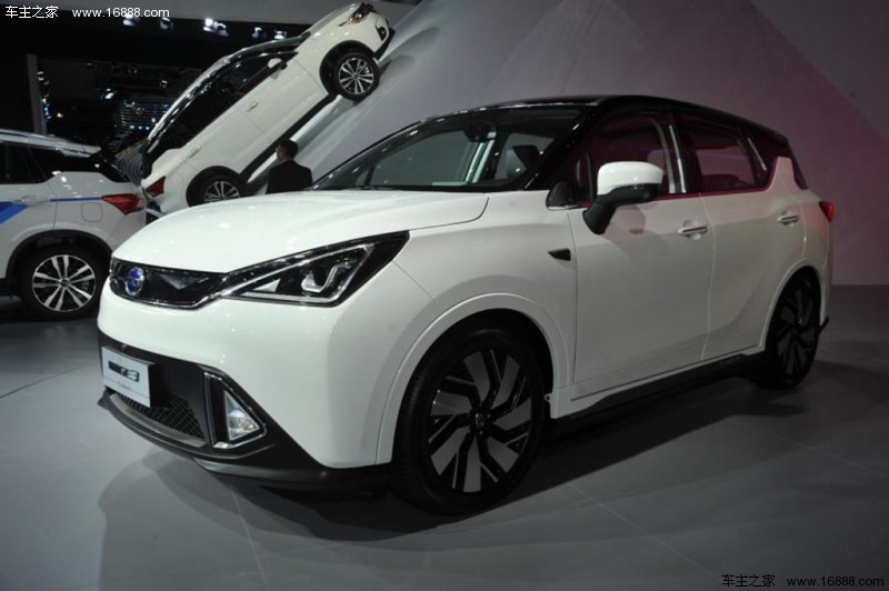 成都奥迪RS 6售价130.80万起 优惠高达14.58万