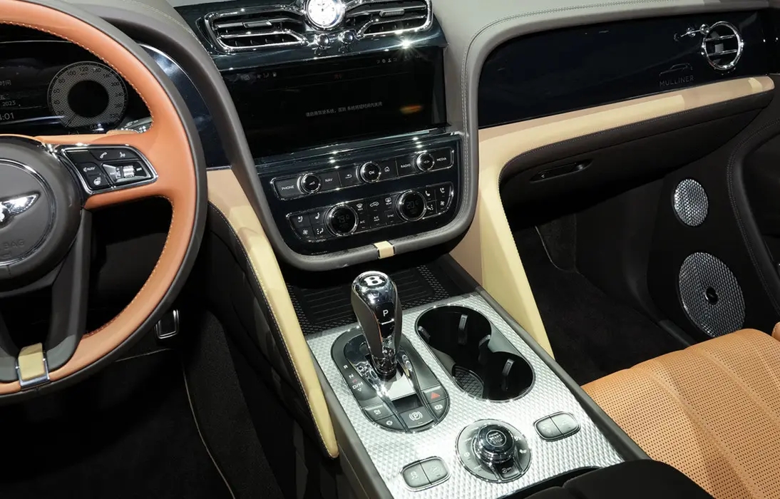 2024款宾利添越 配置全面解读