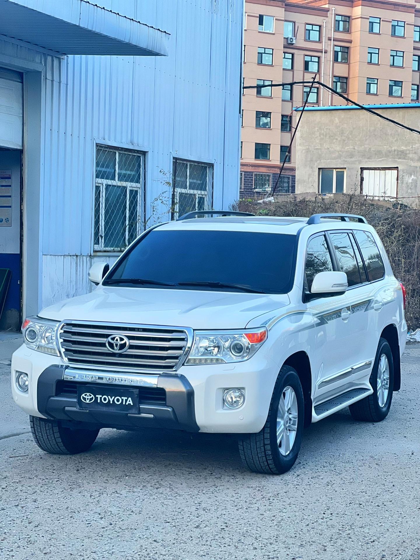 丰田酷路泽4600现车促销 价格行情