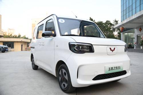 百变K-Car 和平庸小车说NO 实拍五菱之光EV