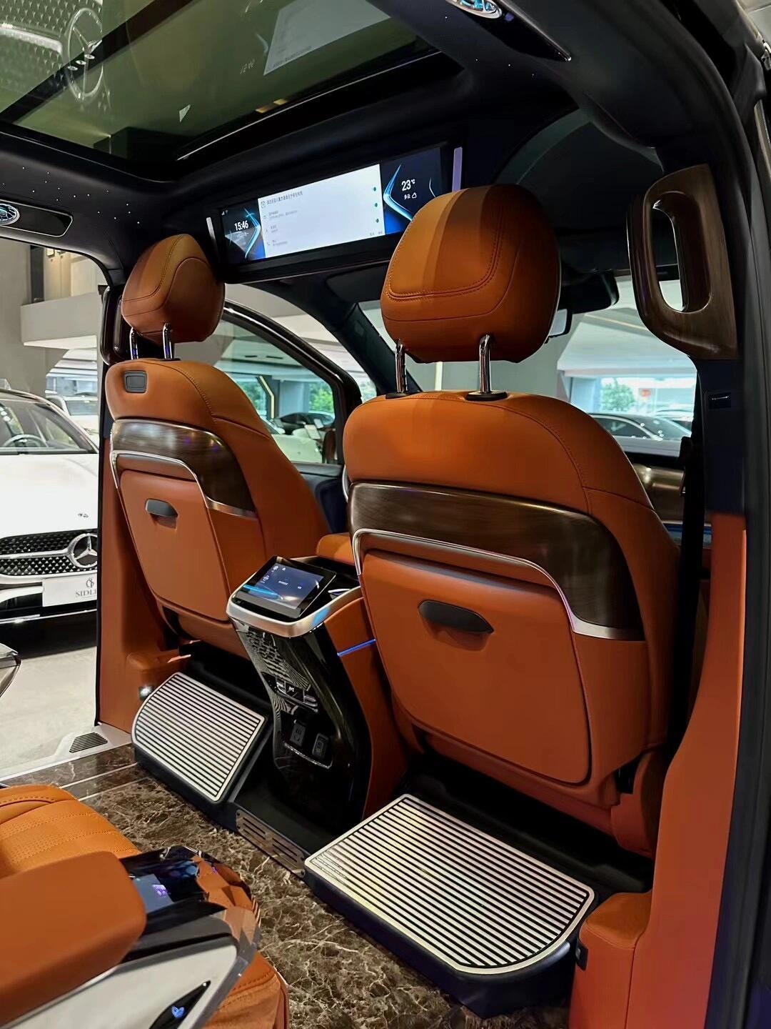 成都奔驰V级欧版价格优惠10万 欢迎到店试驾