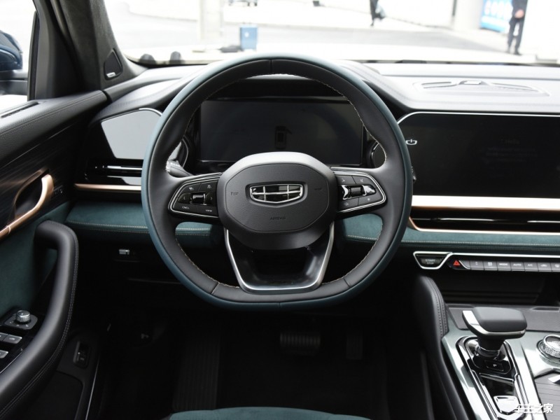 成都福特征服者墨版限时优惠10万 欢迎上门试驾