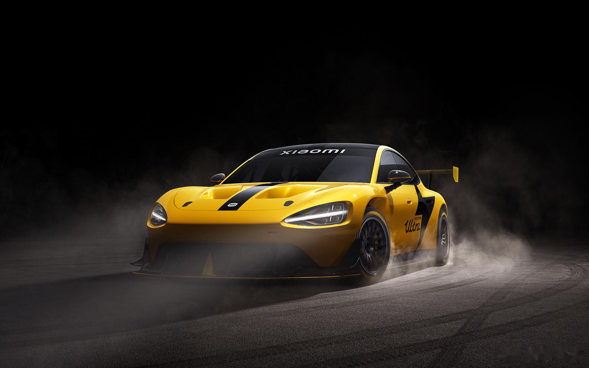 小米SU7 Ultra太空银配色实车曝光，将于2月底上市