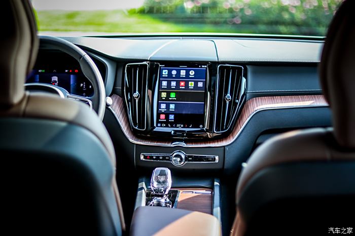 成都沃尔沃XC60新能源优惠高达14.00万 最低仅售39.09万