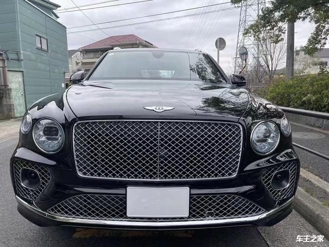 成都宾利添越限时优惠 目前276万元起售