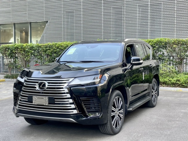 2024新雷克萨斯LX中东版部分车型优惠40万 欢迎前来试驾