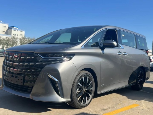 2025新威尔法最新报价90万起