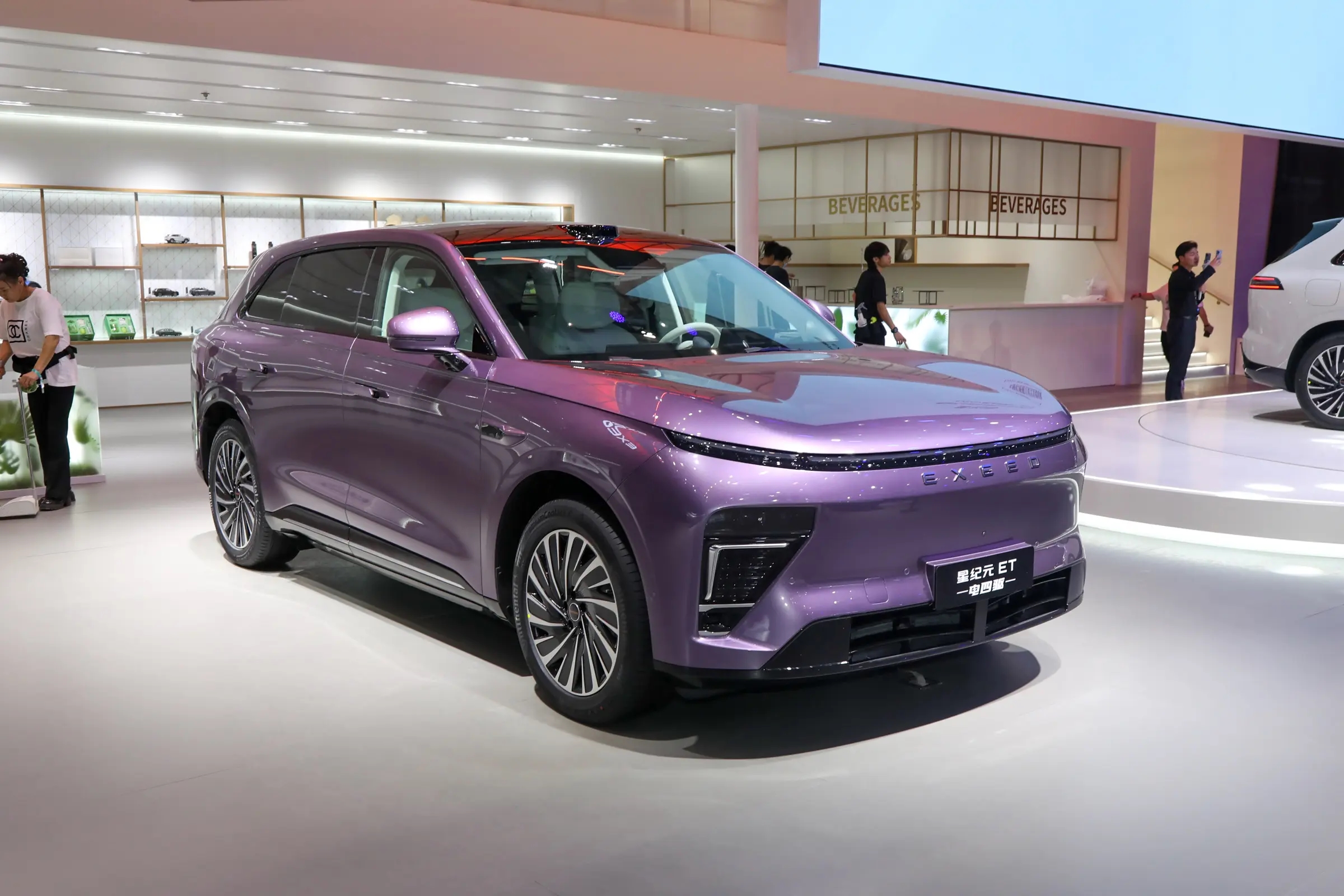 智界R7同款1.5T机 奇瑞星纪元ES增程版预售：16.28万起