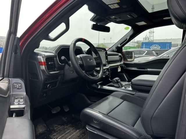 福特猛禽F150高顶7座现车到店内外图解