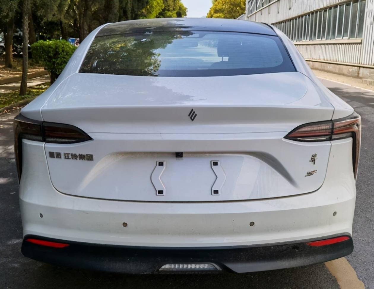 新增黑化外观/轮圈盖选配 红旗E-HS9新增车型申报图曝光