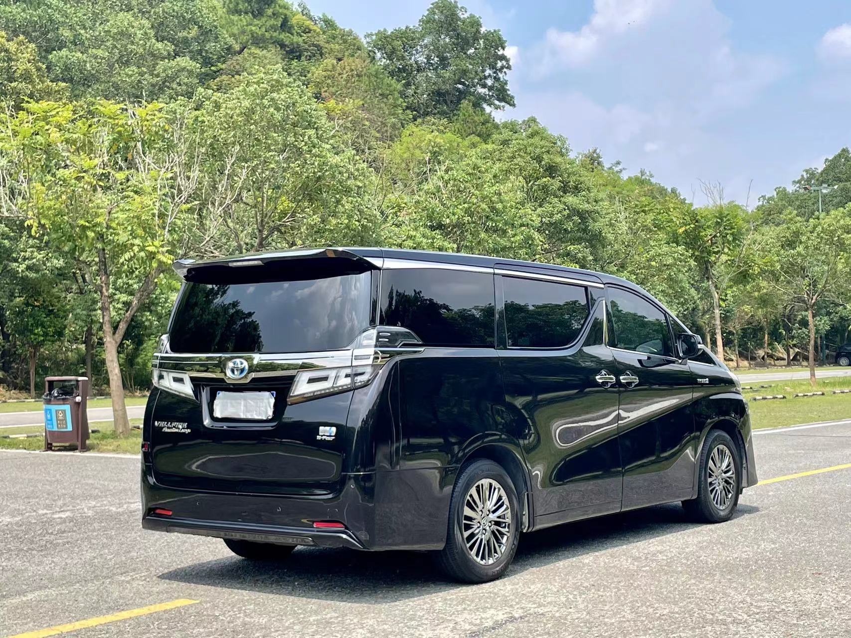 丰田(进口)威尔法促销86万起 直降4万