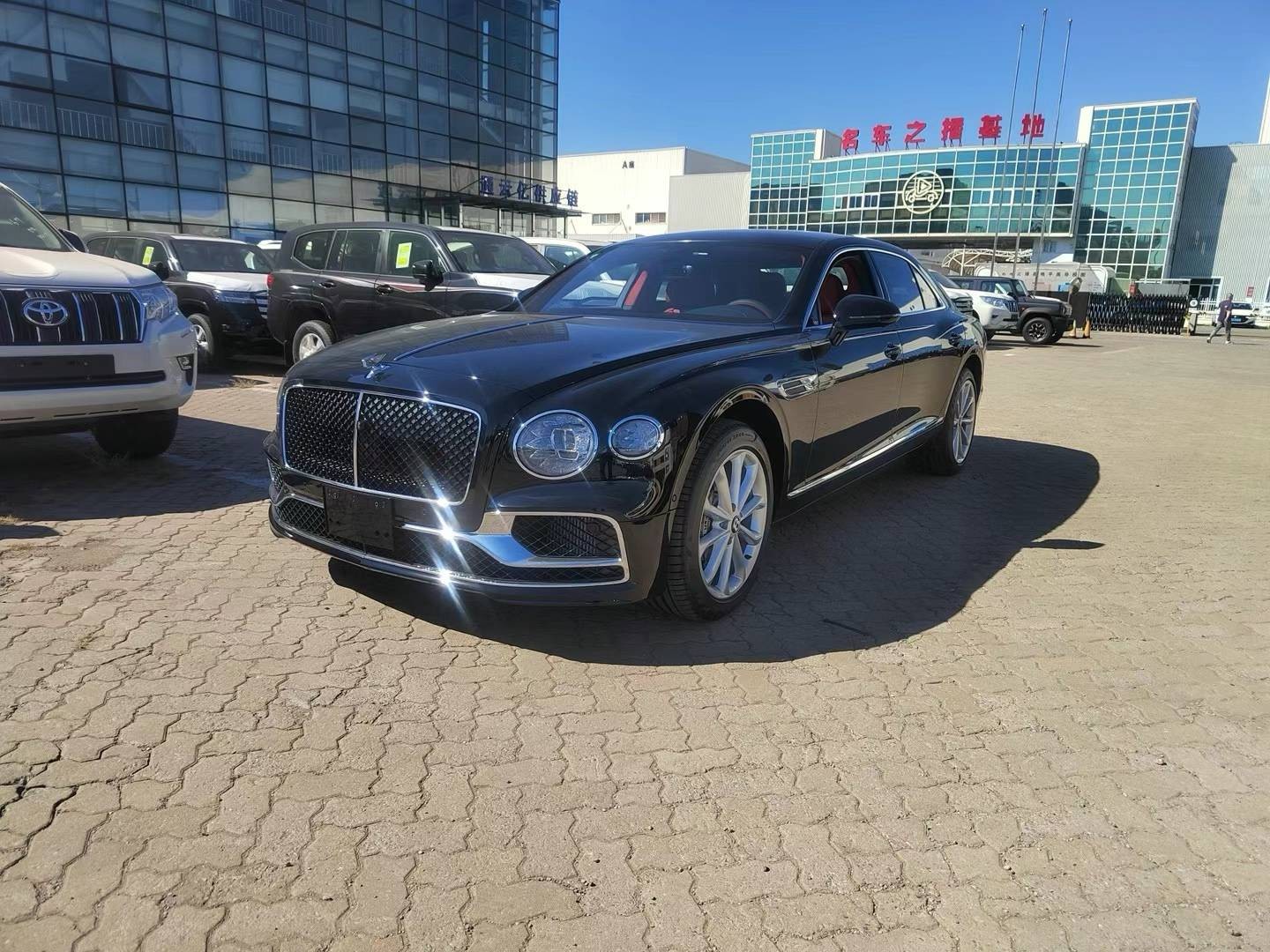 成都宾利飞驰最新行情 售价279万元起