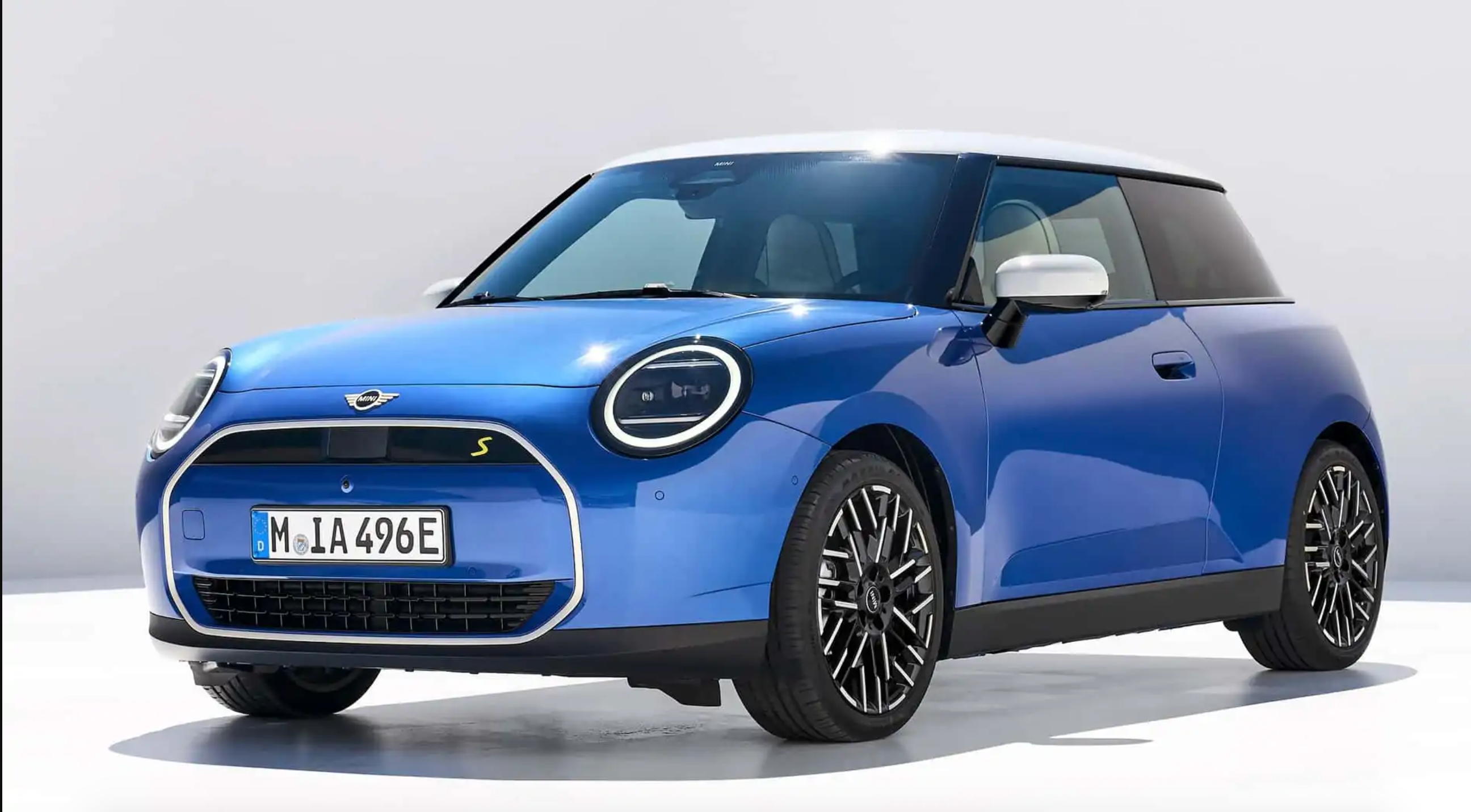 MMA架构首款车型全新CLA将于3月发布 同平台还将诞生“小号G级”