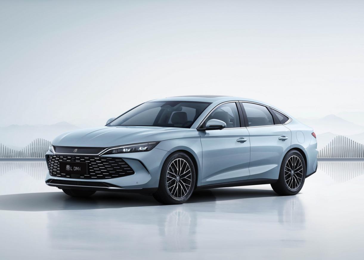 天神之眼C上车 全新比亚迪秦L EV官图发布：颜值不输大哥汉EV