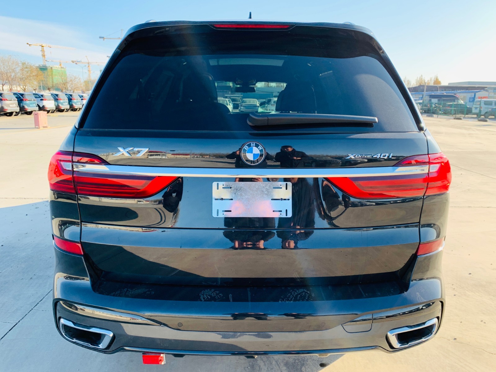 成都平行进口宝马X7加版价格优惠25万 欢迎上门试驾