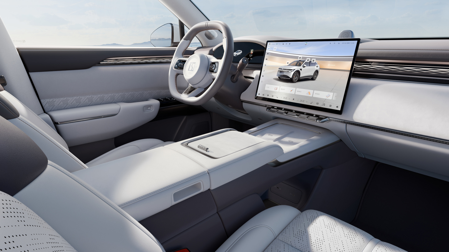 专为国人打造!东风日产N7内饰官图发布:冰箱、彩电、大沙发一应俱全