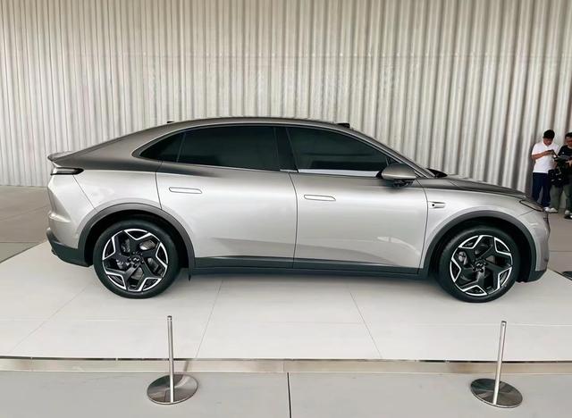 乐道电池灵活升级服务正式上线：3月购车首付30%起 享5年0息优惠