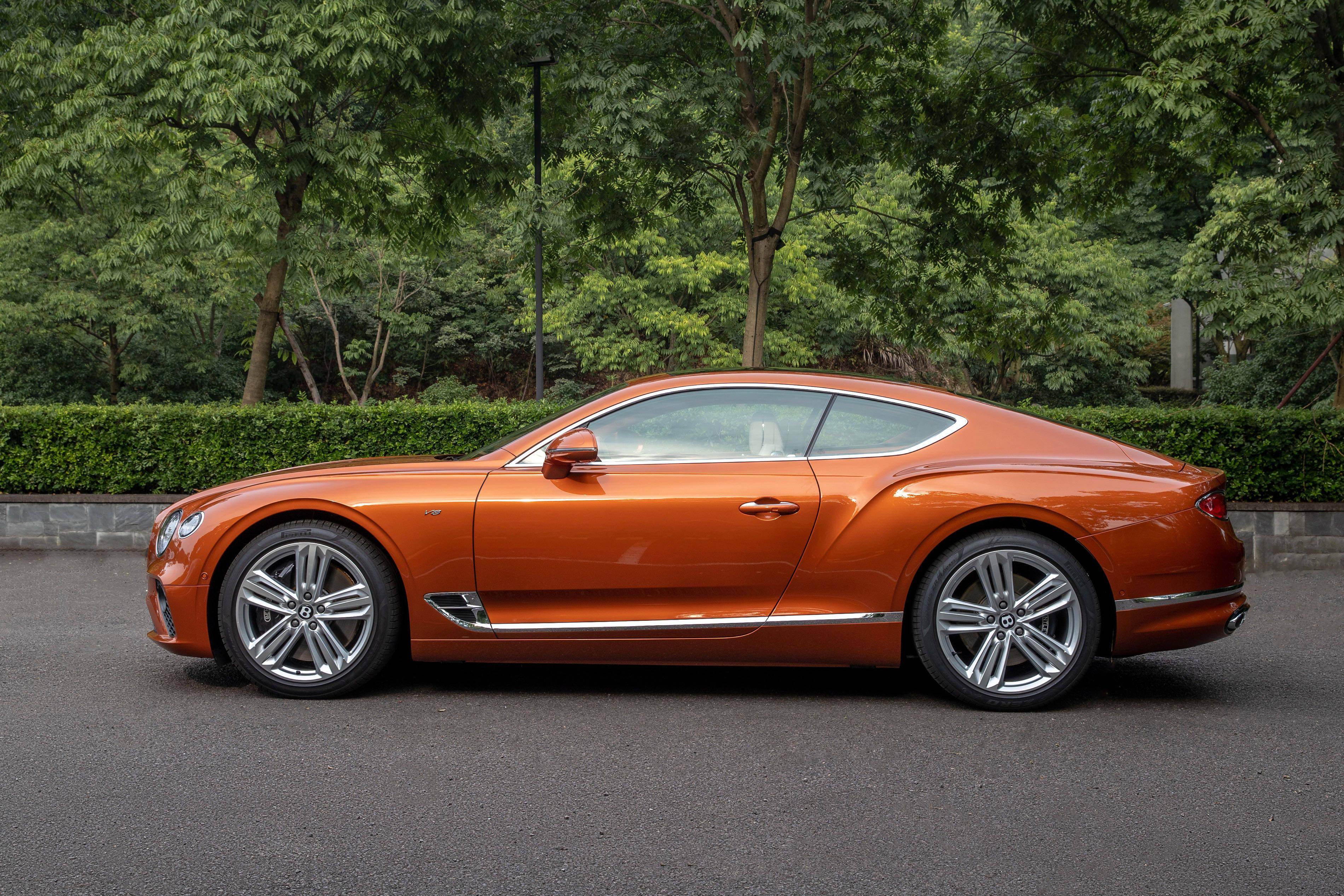 成都宾利欧陆促销313万起 欢迎到店试驾