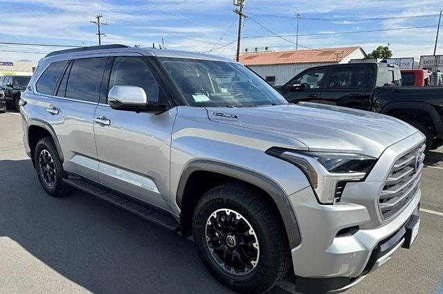 2024款丰田红杉加版3.5T 灰车黑内现车