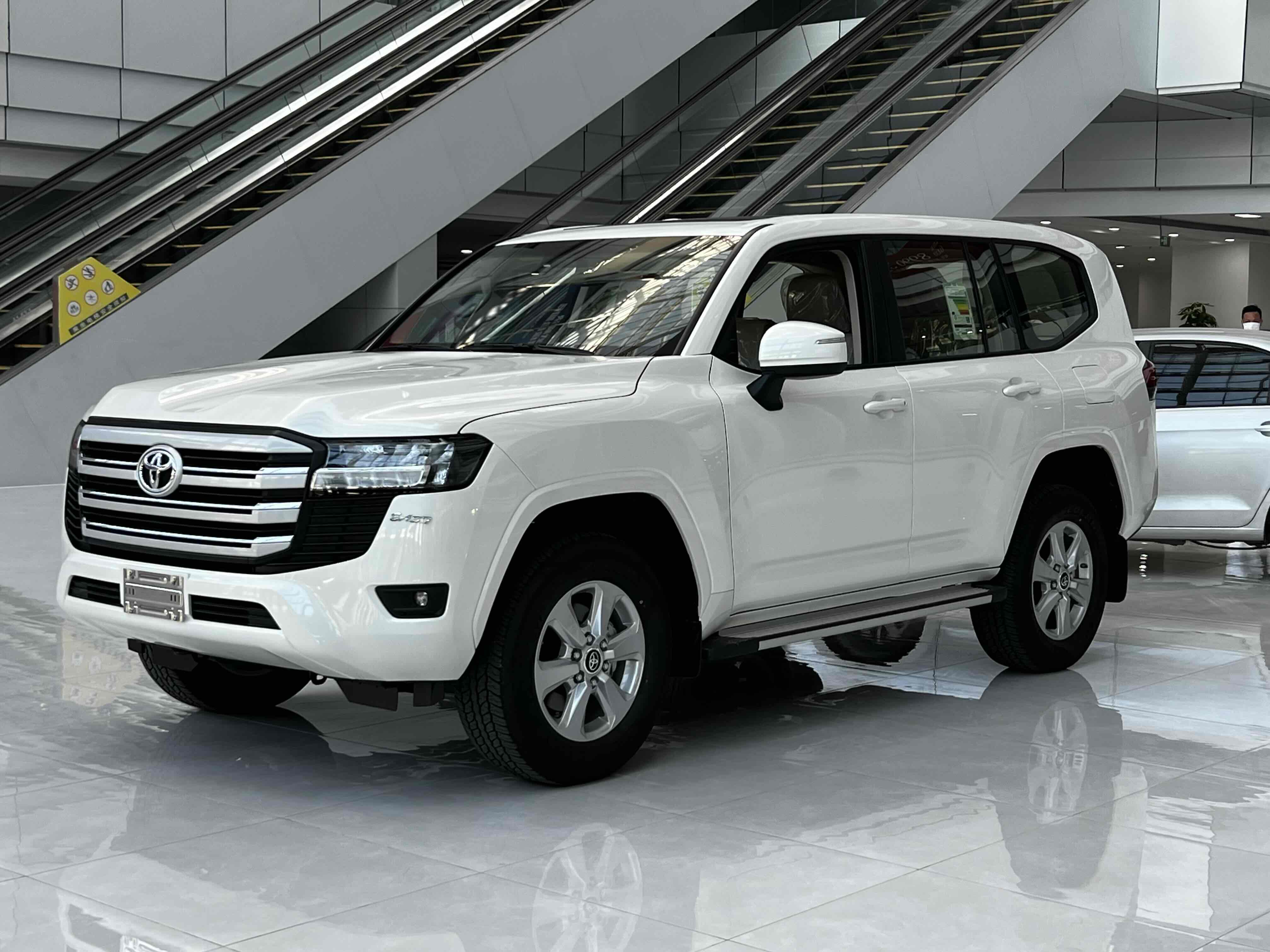 丰田兰德酷路泽美规版团购最高优惠8万 售四川