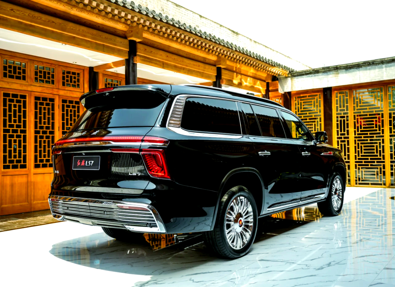 成都红旗国耀4S店售价136.58万起 暂无优惠