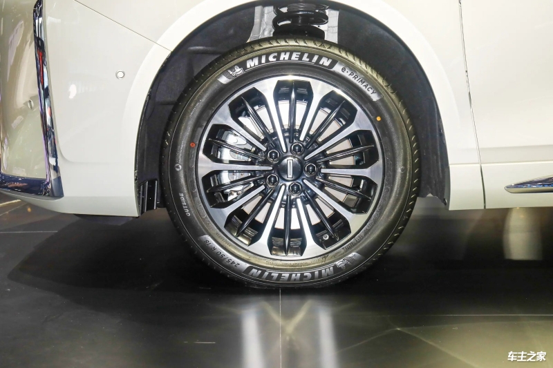 成都魏牌 高山报价31.58万起 暂无优惠