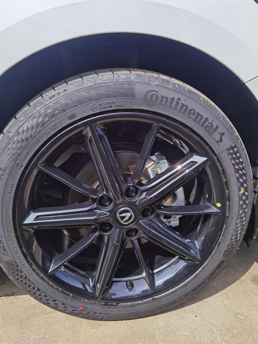 长安UNI-Z撞墙致使胸骨骨折 车主：时速70多公里侧气帘没炸