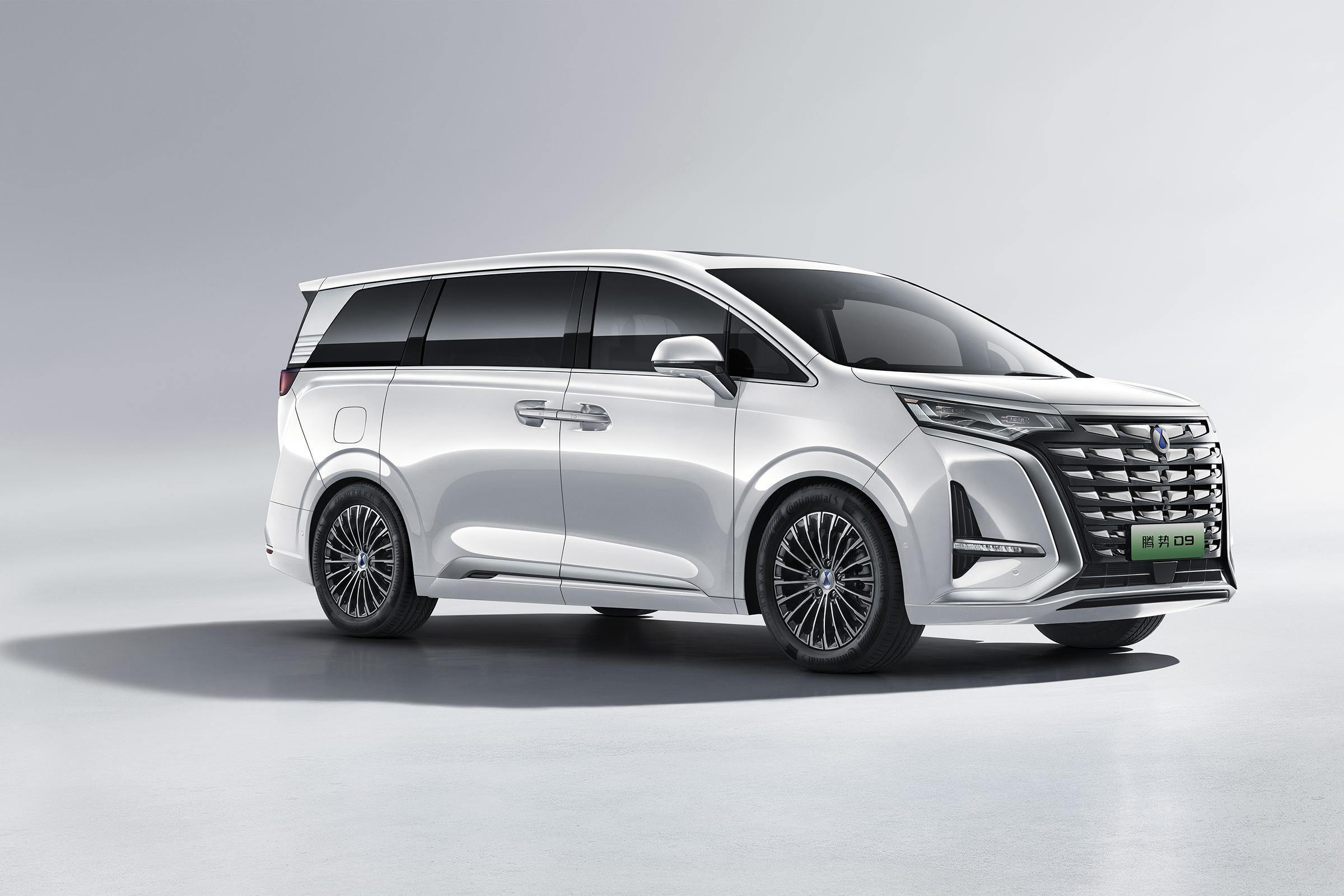 成都丰田(进口)埃尔法欢迎莅临赏鉴 购车让利9万元