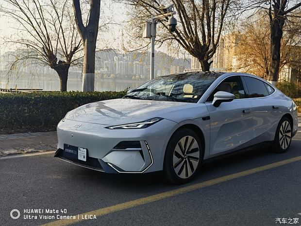 成都银河E8优惠1.90万 最低仅售14.68万