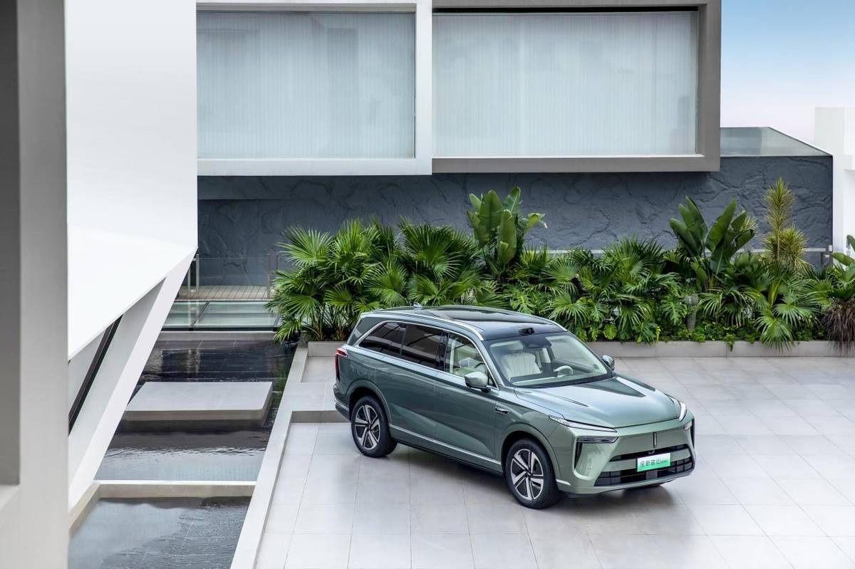 1月成都魏牌 蓝山上牌117辆，SUV销量排名第72名