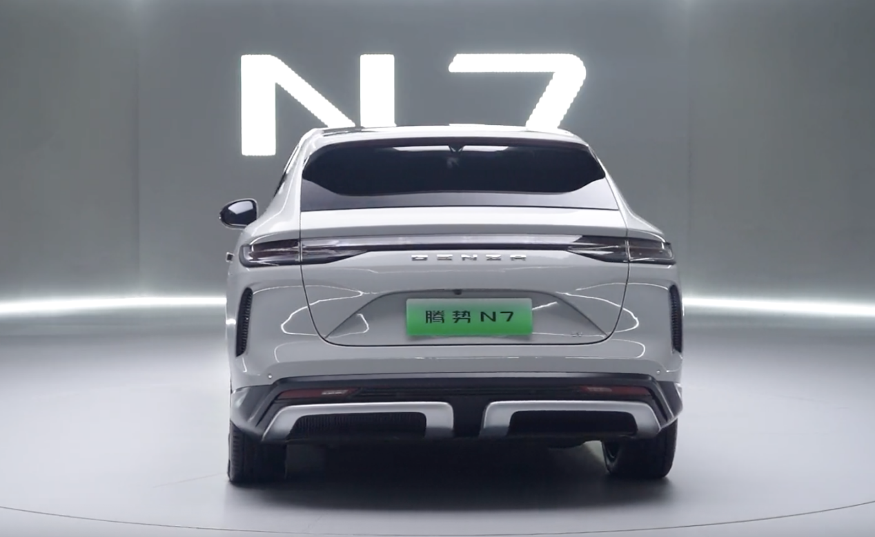 腾势N9/新款小鹏G6/小米SU7领衔 2025海南国际车展正式开幕