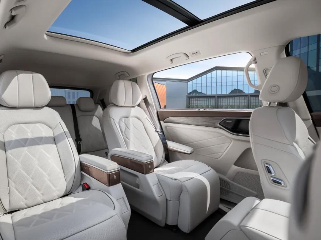 成都威然优惠10.29万 仅19.99万可入手