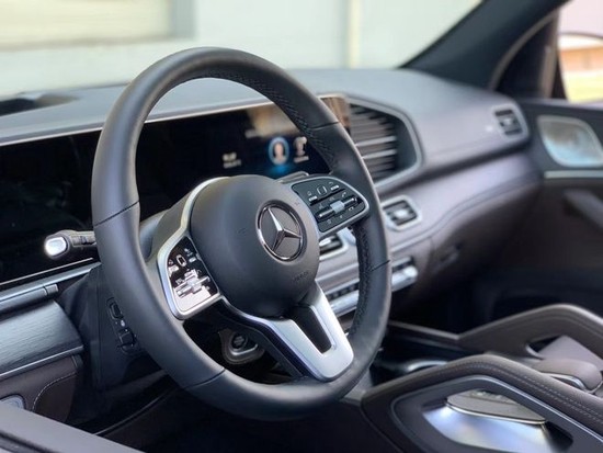 现购超霸美版享5.8万优惠