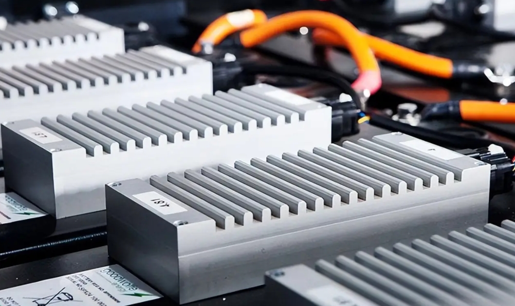 车企扎堆布局，2027年成全固态电池量产元年？