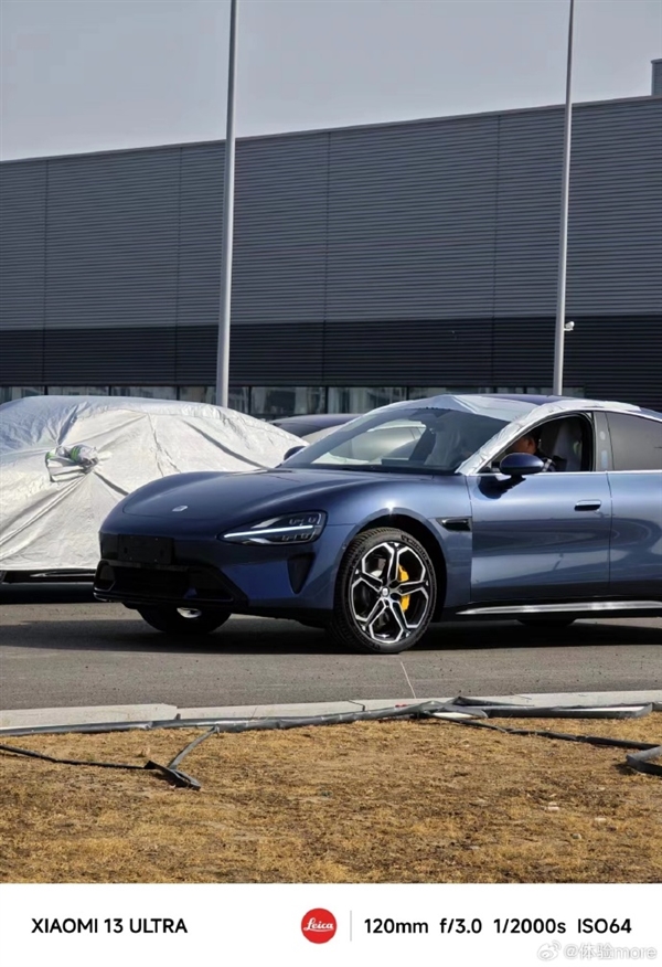 距离第一款车SU7上市还不到一年！小米汽车达成20万辆新车交付